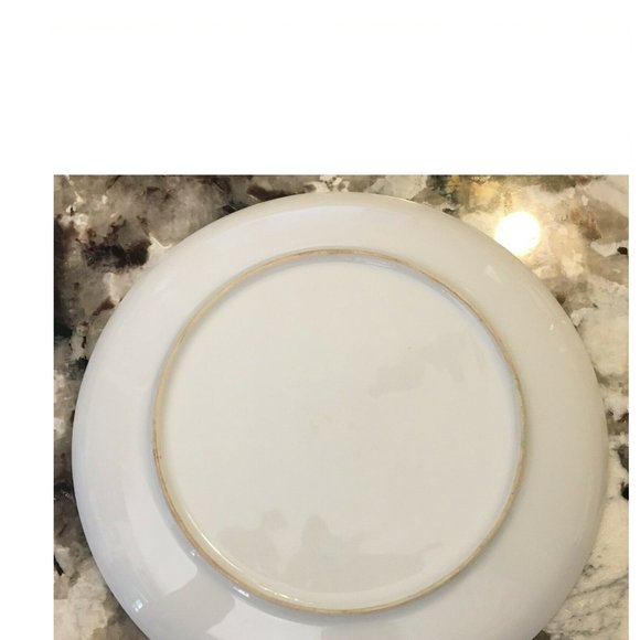 Vintage Hand Painted Porcelain Plate White Flowers 8" Artist Initials - Picture 4 of 4